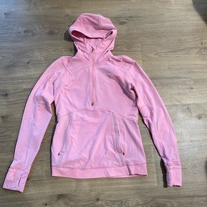 Size large lululemon fitted half zip hoodie, good condition, barely worn.